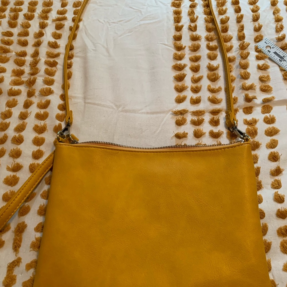 Purse - Picture 2 of 5